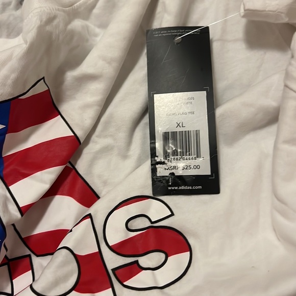 New with tags Adidas tshirt - Picture 4 of 6
